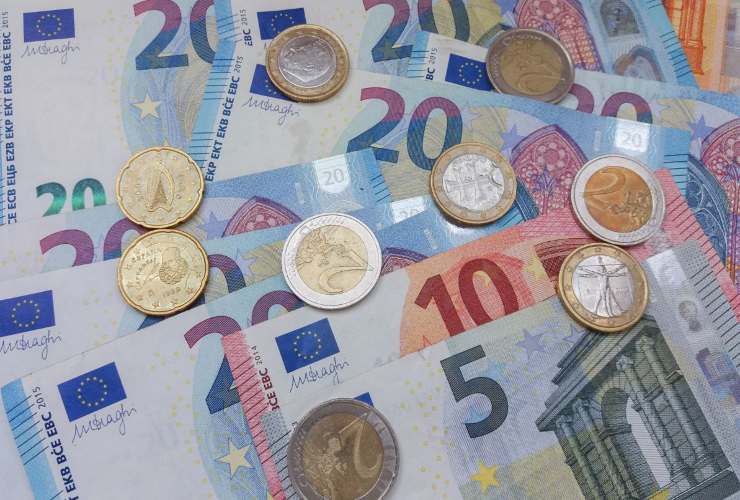 Banconote e monete